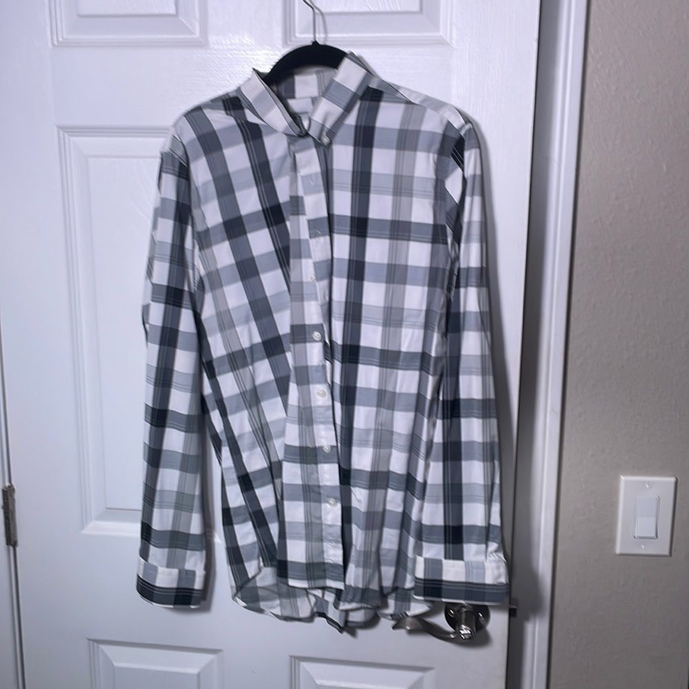 Lot of 5 express shirts